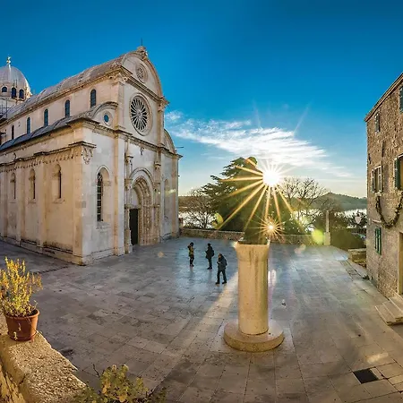 Apartment Cozy In With House Sea View Sibenik