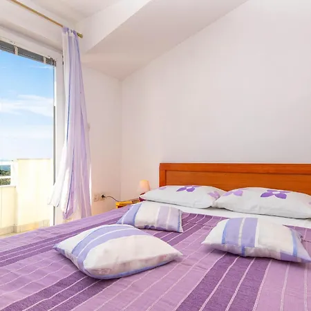 Cozy In With House Sea View