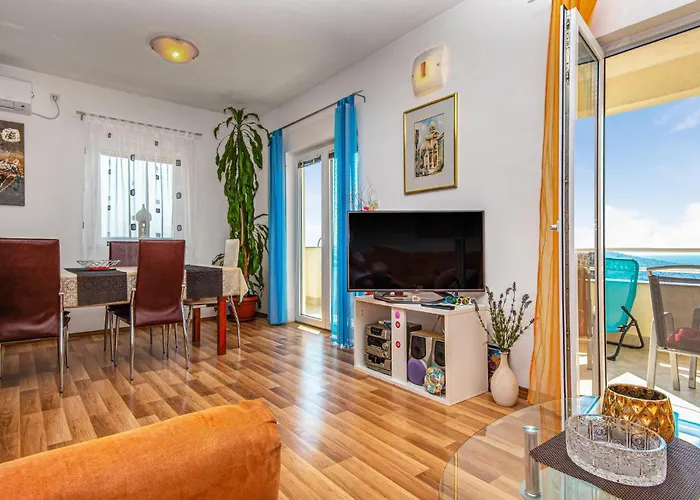 Three-bedroom In Apartment