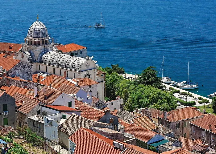 Apartman Three-bedroom In *